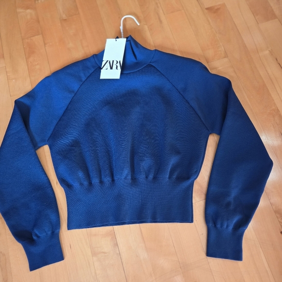 NWT Zara High Neck Shoulder Pad Sweater - Picture 3 of 4